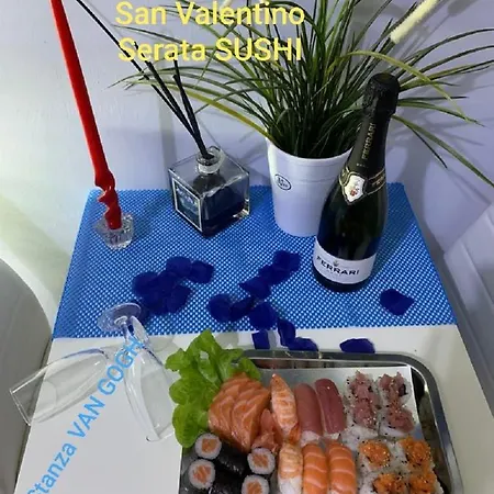 Bed and Breakfast Art In 4*