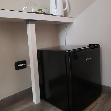 Art In Bed and Breakfast Σαλέρνο