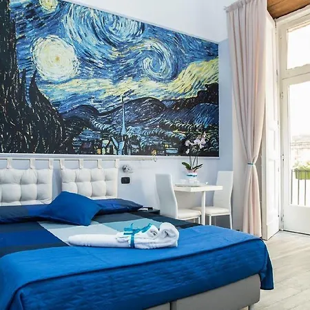 Bed and Breakfast Art In 4*