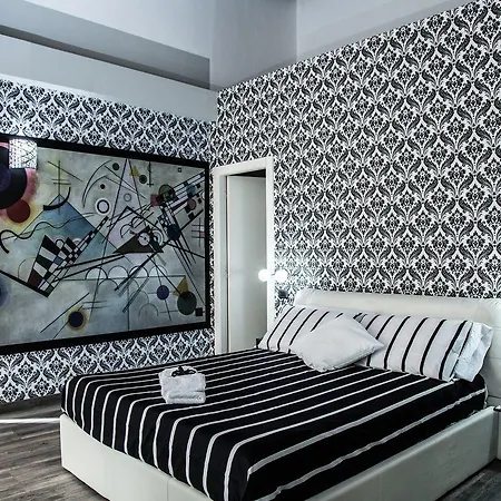 Art In 4* Σαλέρνο