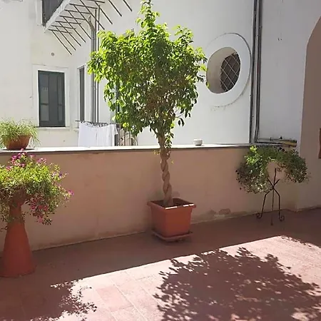 Panzió Art In