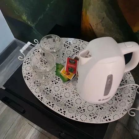 Bed & Breakfast Art In 4*