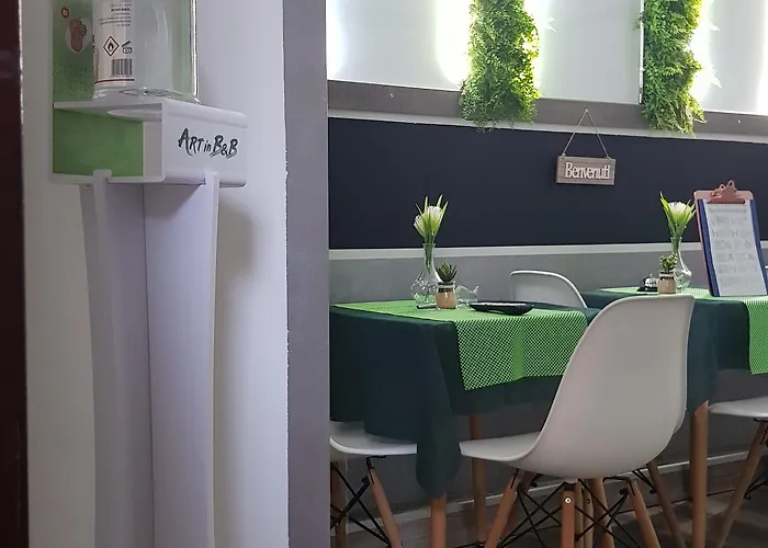 Bed & Breakfast Art In 4*