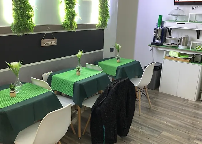 Bed & Breakfast Art In