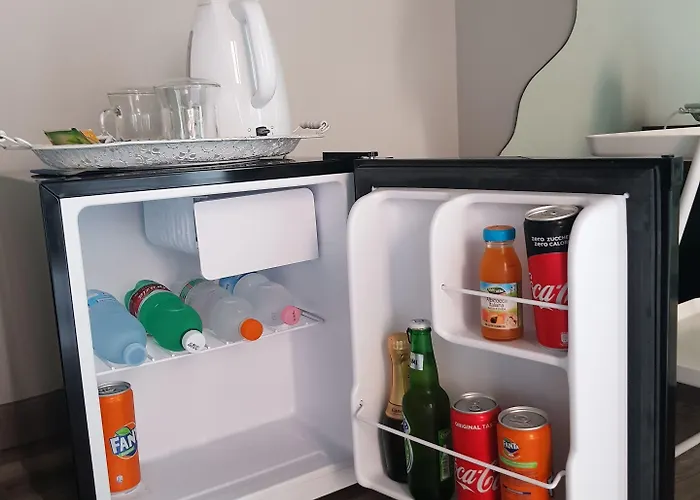 Bed & Breakfast Art In